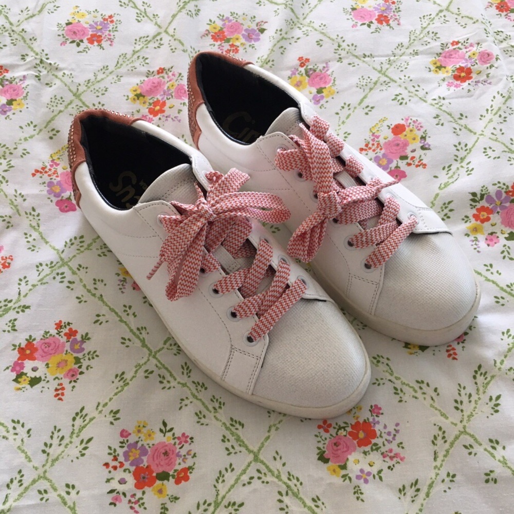 Circus by Sam Edelman Flamingo rhinestone sneakers